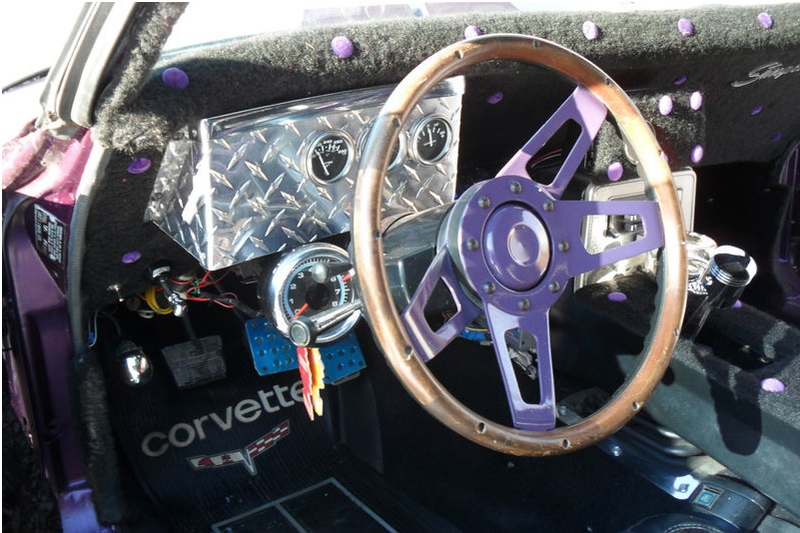 Illustration for article titled For $16,000, This Corvette Should Come With Miles Of Orange Track